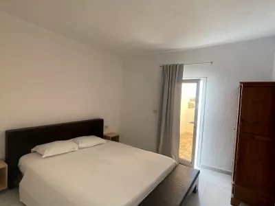 Photo 13 de Aghir : Situé dans la résidence Lavandolive