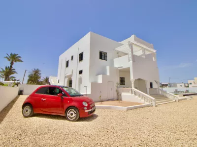 Photo 26 de Aghir : Situé dans la résidence Lavandolive