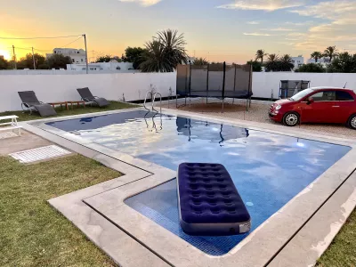 Photo 29 de Aghir : Situé dans la résidence Lavandolive