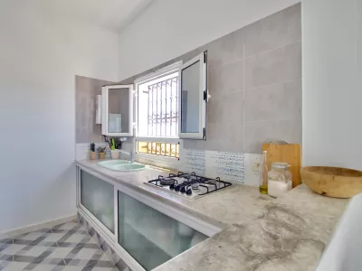 Photo 3 de Aghir : Situé dans la résidence Lavandolive