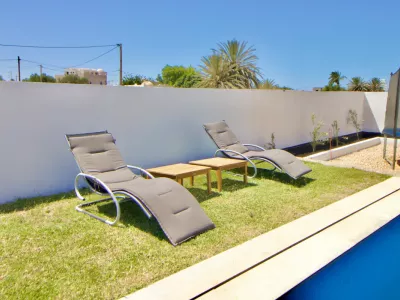 Photo 34 de Aghir : Situé dans la résidence Lavandolive