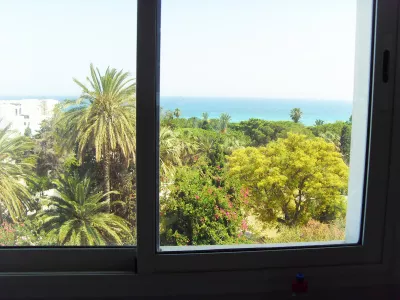 Photo 23 de Appartement Azur à Hammamet : Jolie vue Mer/Jardin