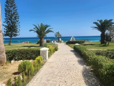 Photo 51 de Superbe appartement en bord de mer/vue à Hammamet