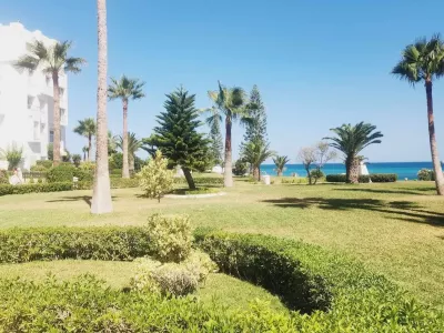Photo 54 de Superbe appartement en bord de mer/vue à Hammamet