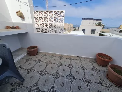 T2 de charme vue mer sur la corniche houmet souk