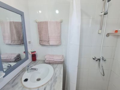 Photo 29 de T2 de charme vue mer sur la corniche houmet souk