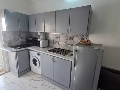 Photo 4 de T2 de charme vue mer sur la corniche houmet souk