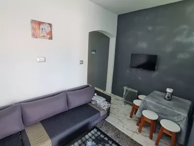 Photo 6 de T2 de charme vue mer sur la corniche houmet souk