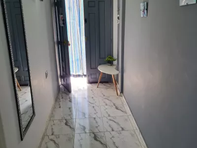 Photo 8 de T2 de charme vue mer sur la corniche houmet souk