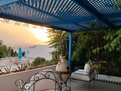 Photo 17 de Petite place des artistes