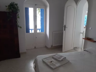 Photo 5 de Petite place des artistes