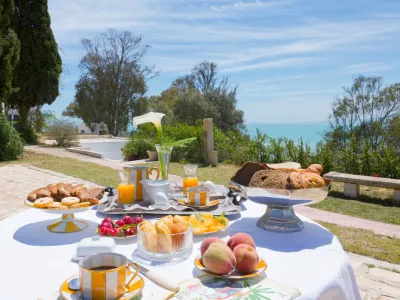 Photo 7 de Si Brahim Petit déjeuner et piscine sidi bou Said
