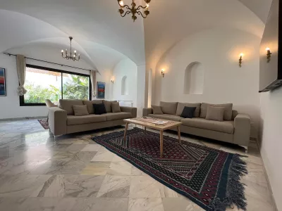 Photo 2 de Belle maison avec belle piscine/très proche de la mer