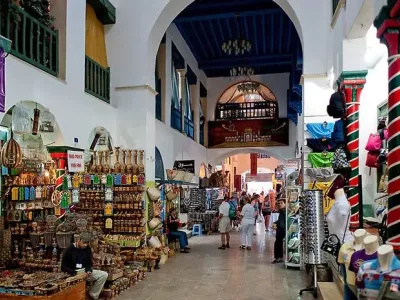 Photo 11 de Residence Royal deluxe (chambre  et salon )