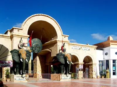 Photo 13 de Residence Royal deluxe (chambre  et salon )