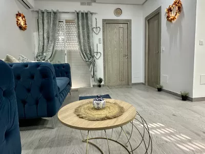 The Blue Luxury Apartment Residence avec piscine