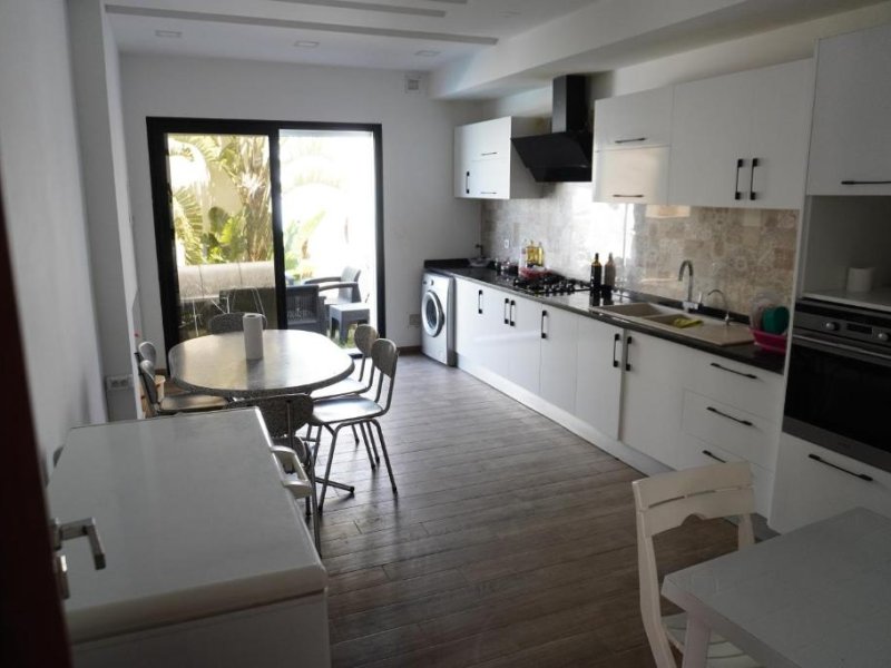 Villa with Private Pool and large accommodation - Photo 7