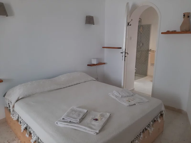 Petite place des artistes - Photo 4