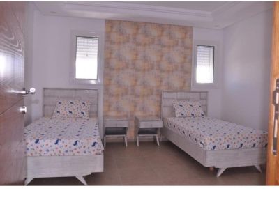 Villa Paradis moderne proche de la plage à  600m à pieds proche de toutes commodités 😃😃, Djerba