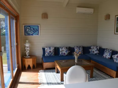 Photo 2 de Maison en bois, pied dans l'eau...