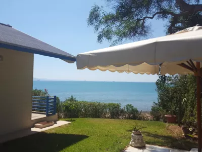 Photo 9 de Maison en bois, pied dans l'eau...