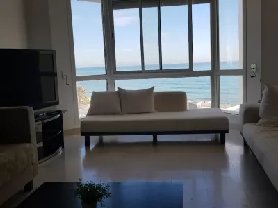 Appartement avec vue sur la mer et accès privé à la plage
