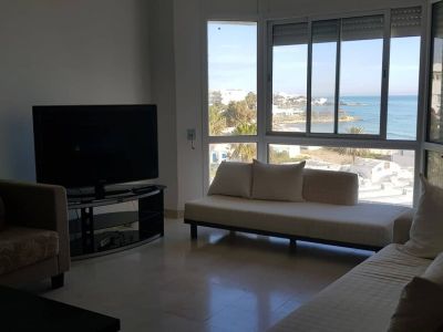 Photo 3 de Appartement avec vue sur la mer et accès privé à la plage