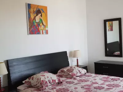 Photo 7 de Appartement avec vue sur la mer et accès privé à la plage