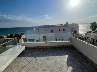 Photo 21 de La Médina, bord de mer.