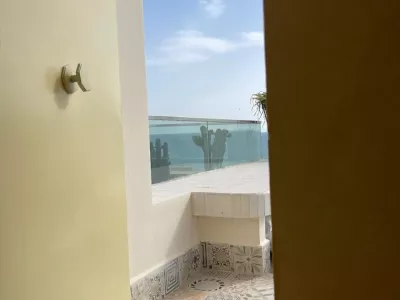 Photo 23 de La Médina, bord de mer.