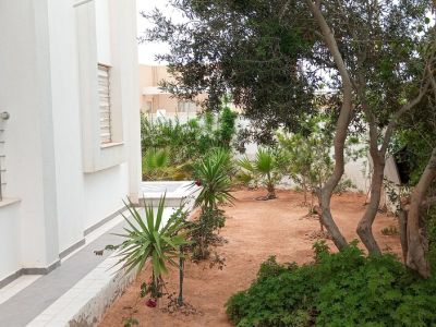 Photo 43 de Résidence Inès Appart de luxe  S+2 avec balcon