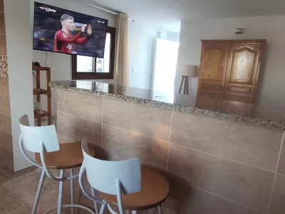 Photo 2 de Studio sur le toit idéal pour voyageurs solo/duo.