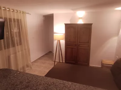 Photo 4 de Studio sur le toit idéal pour voyageurs solo/duo.