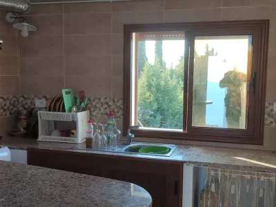 Photo 8 de Studio sur le toit idéal pour voyageurs solo/duo.