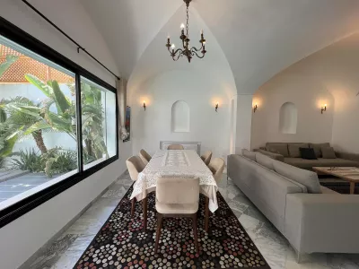 Photo 17 de Belle maison avec belle piscine/très proche de la mer