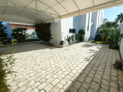 Photo 99 de Belle maison avec belle piscine/très proche de la mer