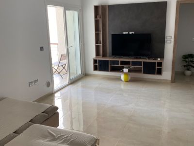 Photo 2 de Moderne S+1 avec piscine à 400m de la plage