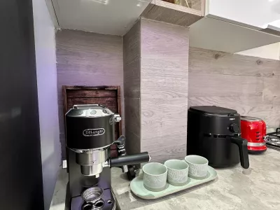 Photo 15 de The Blue Luxury Apartment Residence avec piscine