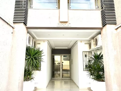 Photo 39 de The Blue Luxury Apartment Residence avec piscine