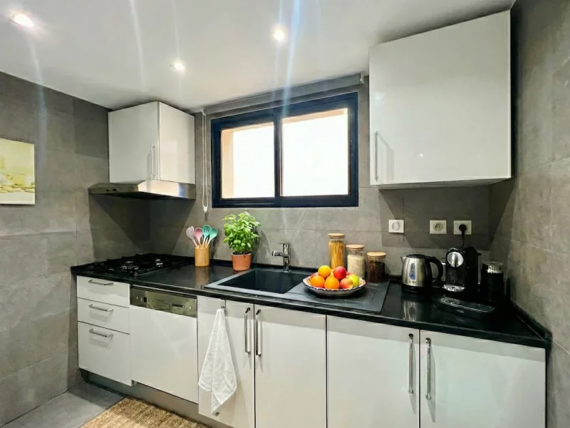 Appartement de luxe avec vue sur l'océan cœur/Marsa, accès à la plage - Photo 2