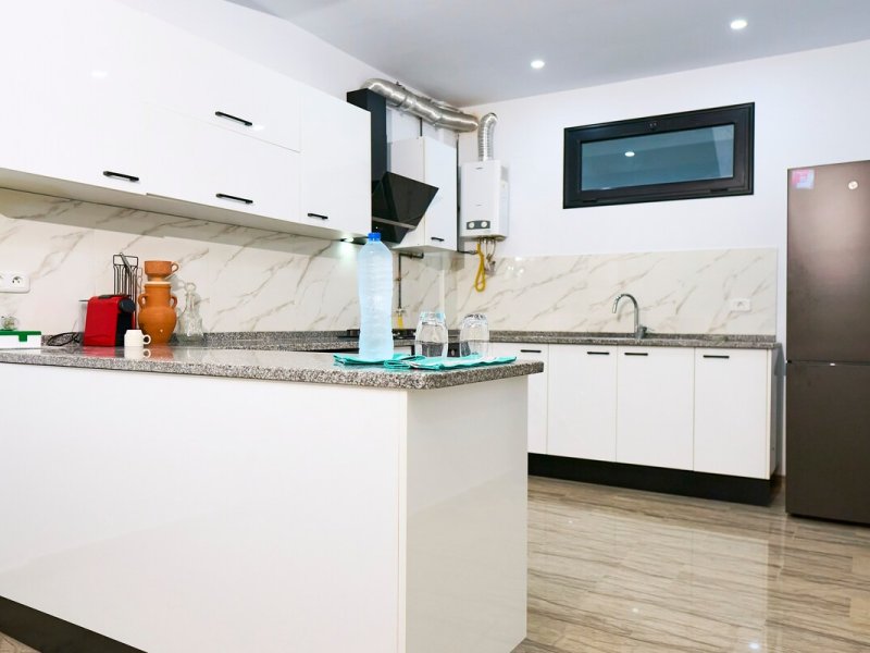 Bord de mer 1BR à Hammamet | Moderne • Balcon • Climatisation - Photo 4