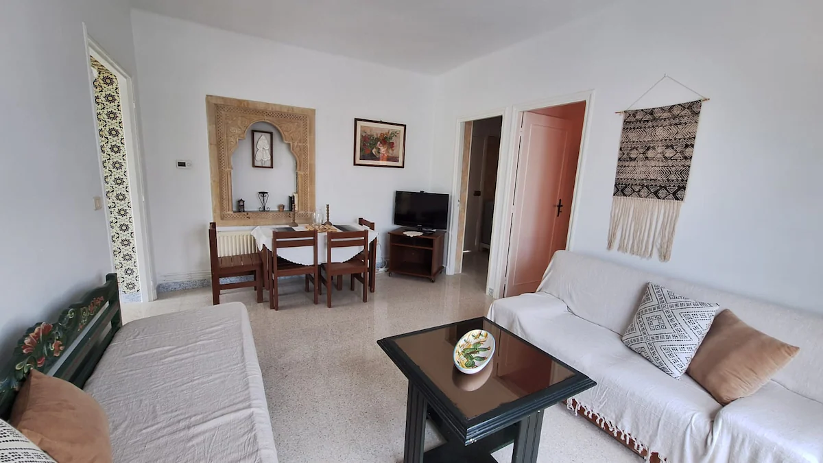 Studio Climatisé au Cœur d'Hammamet + Terrasse