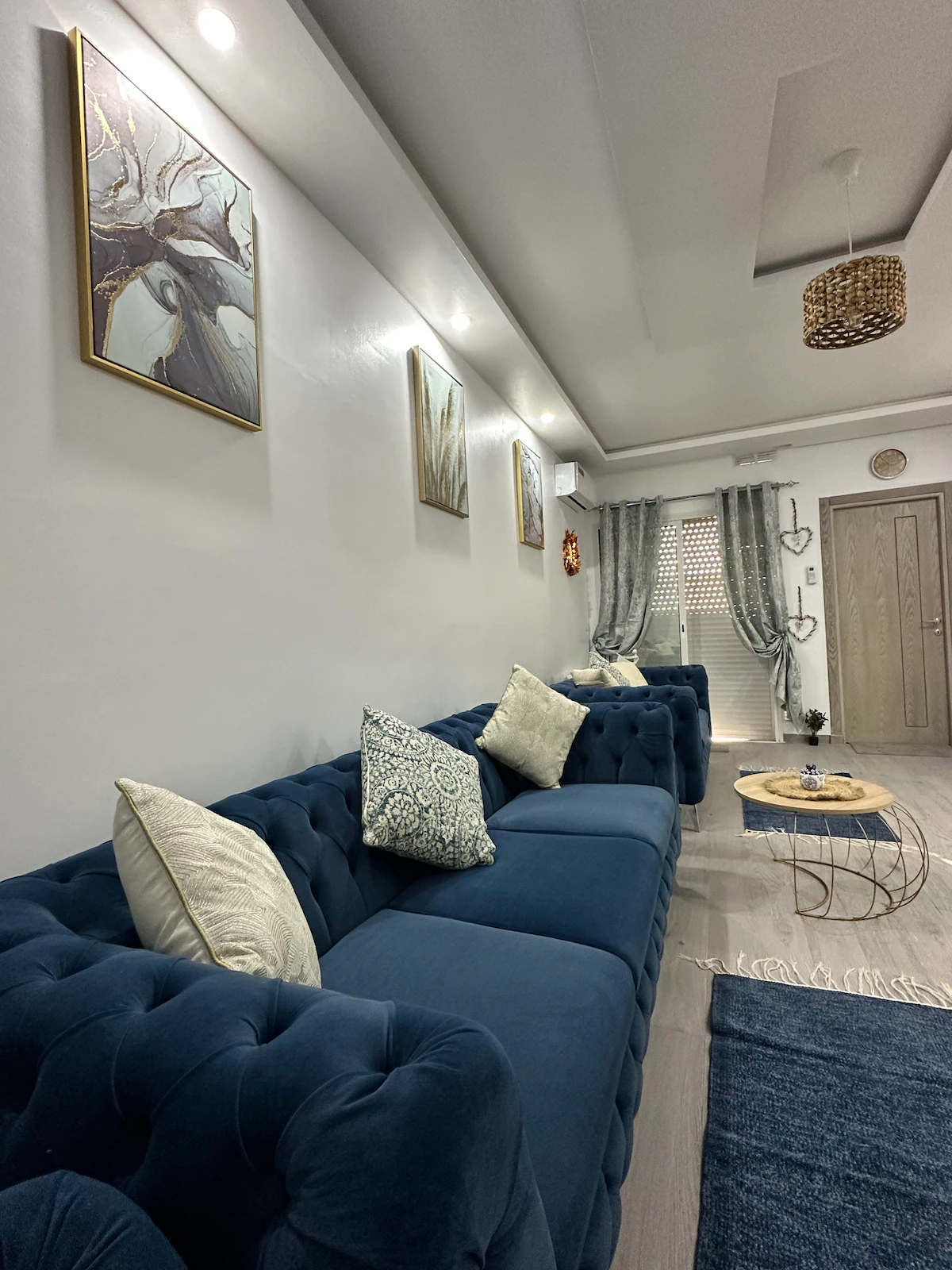 The Blue Luxury Apartment Residence avec piscine