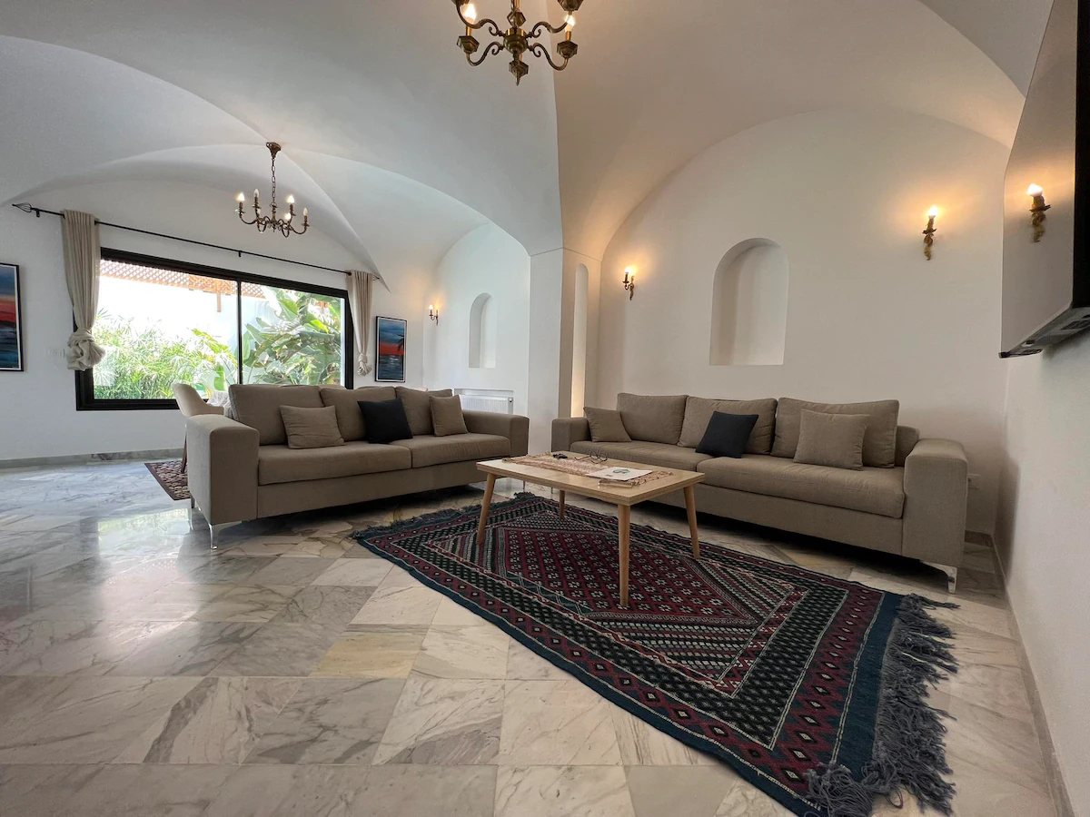 Belle maison avec belle piscine/très proche de la mer