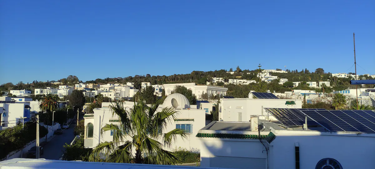 Studio sur le toit idéal pour voyageurs solo/duo.