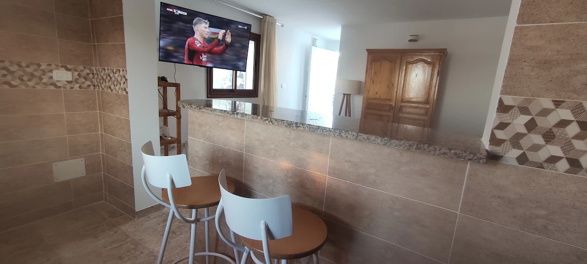 Studio sur le toit idéal pour voyageurs solo/duo.